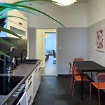 City-apartment Schoeneweide דירה *